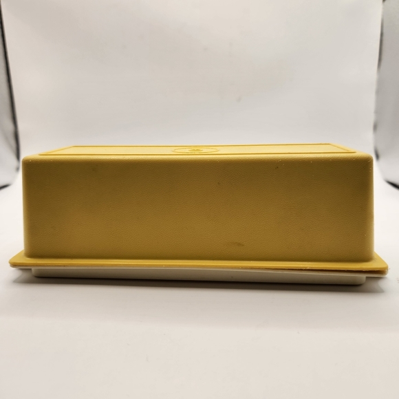 Vintage Tupperware Harvest Gold Butter Dish Lid & Base 636-12 Made in USA - Picture 3 of 7
